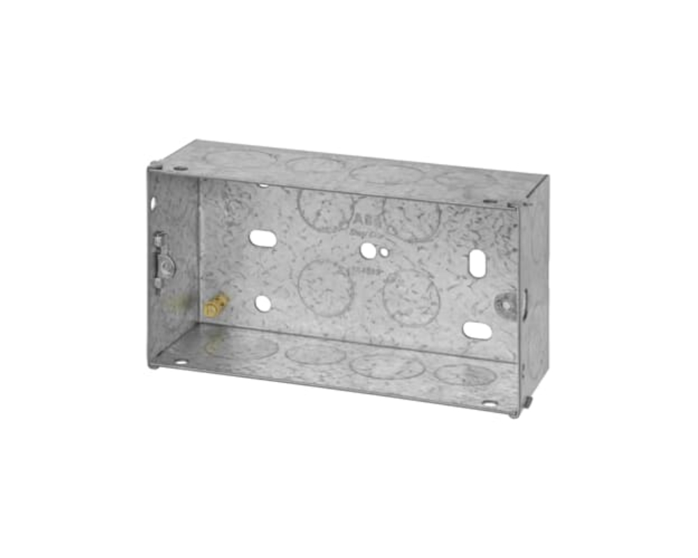 2-GANG BRITISH STANDARD SWITCH & SOCKET BOX, 72 × 132 × 47 MM, 0.9 MM PRE-GALVANIZED STEEL, 26.3 CU.IN. CAPACITY, 10 × 20.5 MM + 6 × 25.5 MM KNOCKOUTS, 1 ADJUSTABLE MOUNTING LUG, BRASS EARTH TERMINAL.